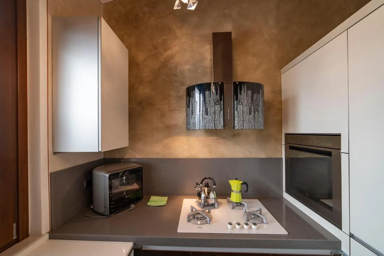 Apartment Diamond Suite Sulzano Italy