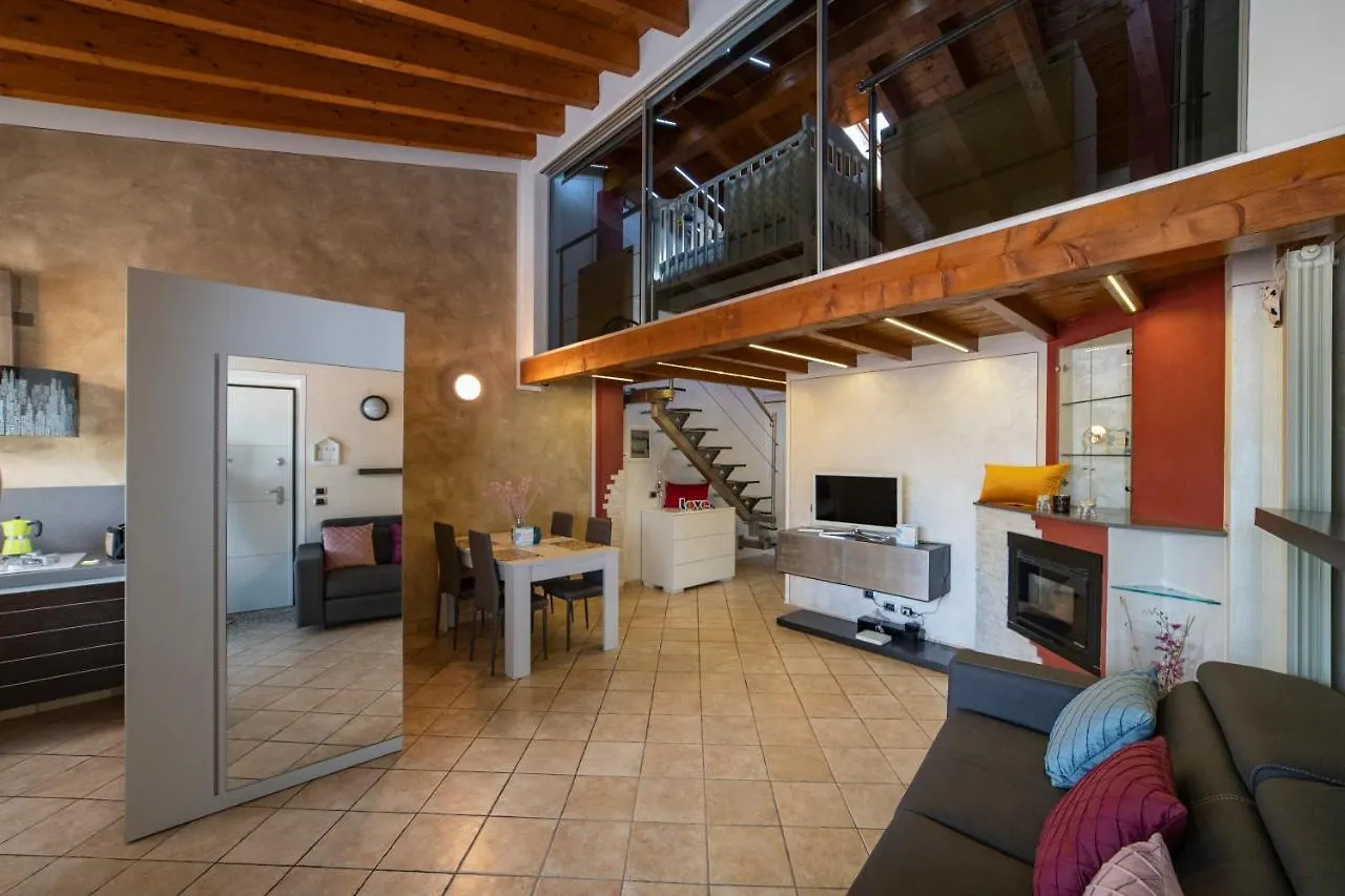 Diamond Suite Sulzano 0*,  Italy