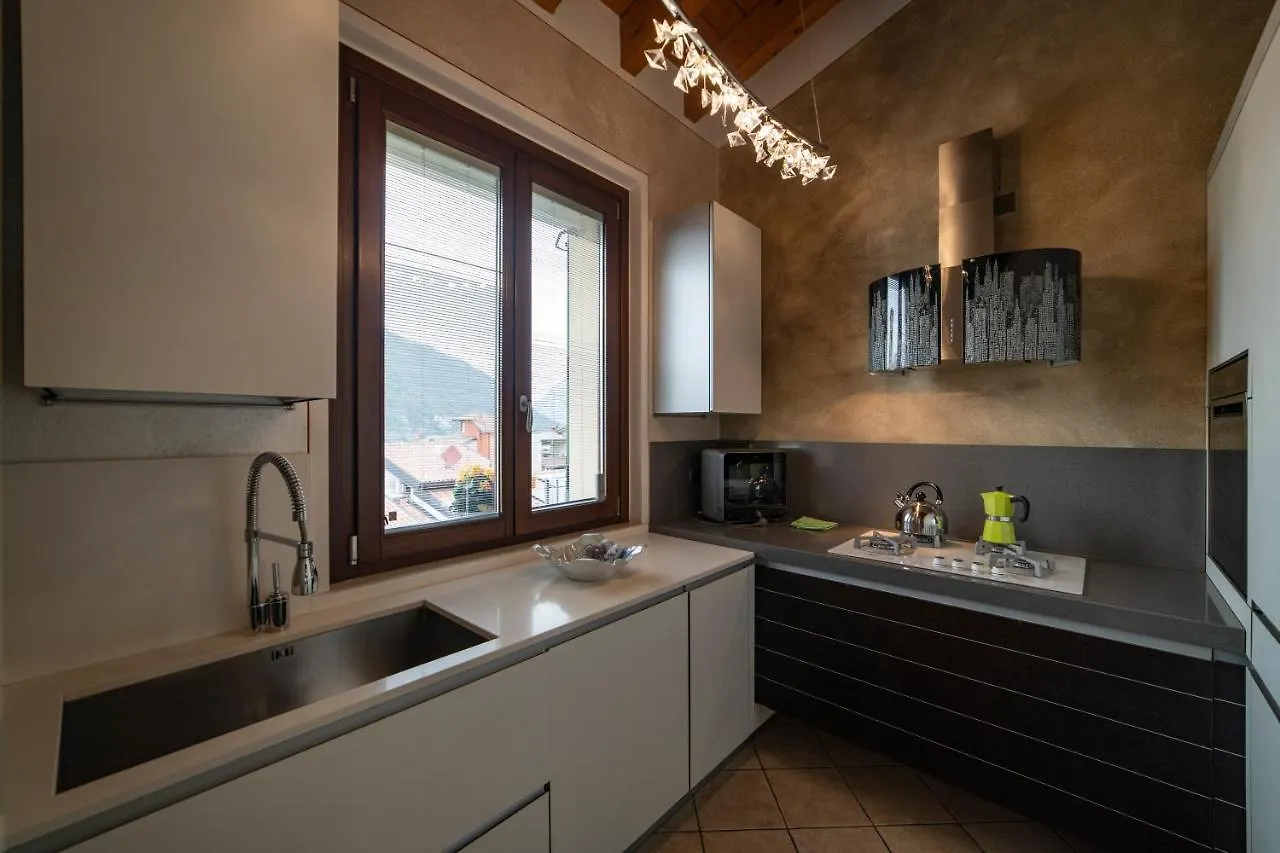 Apartment Diamond Suite Sulzano Italy