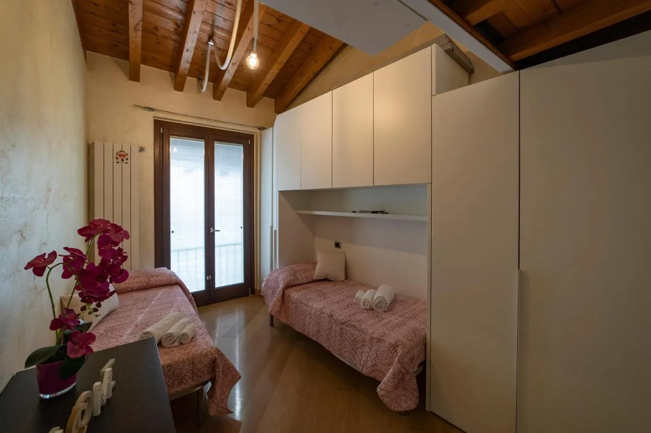 Diamond Suite Sulzano 0*,  Italy